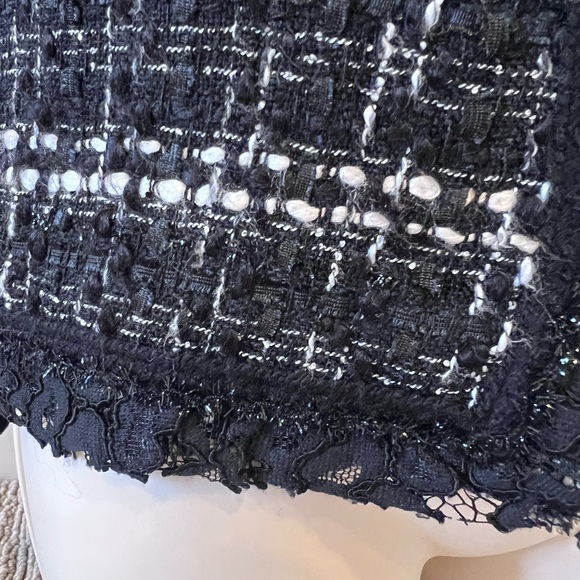 Carolina Herrera Collarlesss Metallic Check Tweed Crop Jacket - Picture 10 of 16